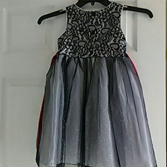 Girls Dress by YOUNGLAND - Picture 2 of 4